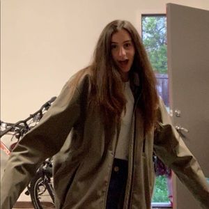 Meet your Posher, Sima